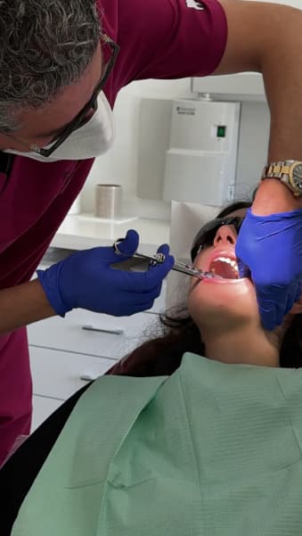 Why Patients in Oakville Choose Smile Point Dental for Tooth Extraction