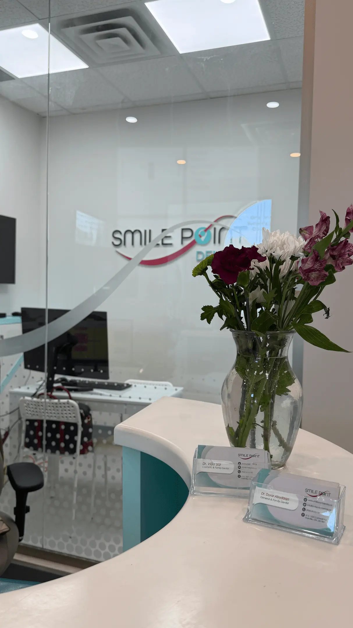 Smile Point Dental Oakville, outside view